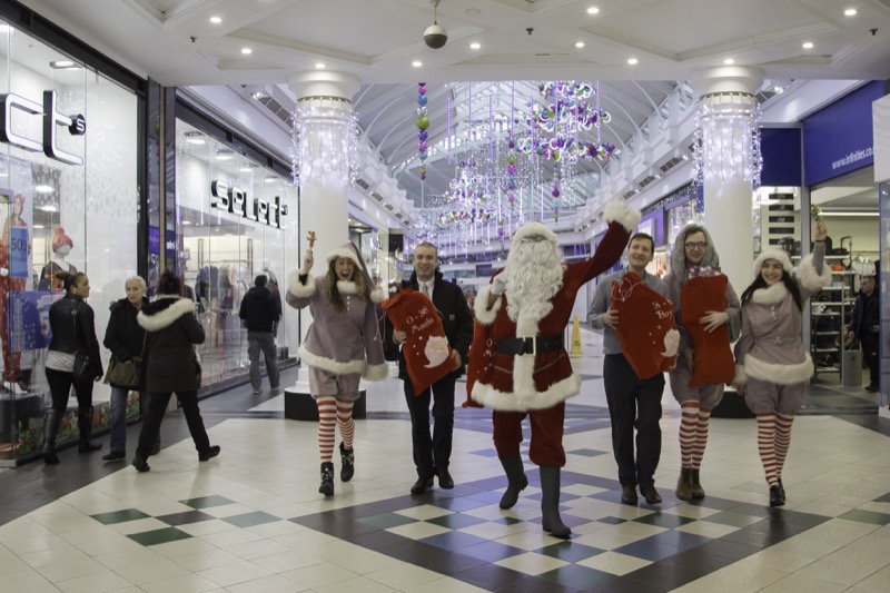 SANTA ARRIVES AT THE PYRAMIDS SHOPPING CENTRE, BIRKENHEAD....Pictured (from left) are  Twinkle (Laurie Coughlin), Derek Millar shopping centre Director,  Santa,  Keelan Early fundraiser for Claire house Hospice, Ollie Thomas (Snowdrop) and Amy Brumskill (Sparkle), .
